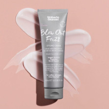 Umberto Giannini Blow Out Frizz Cream | Keshop